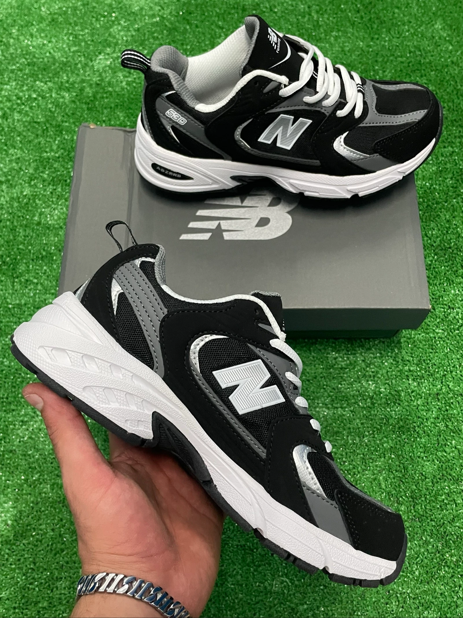 New Balance sneakers – photo 4